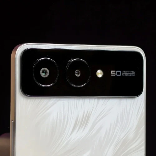 سعر ومواصفات Lava Blaze Amoled 2