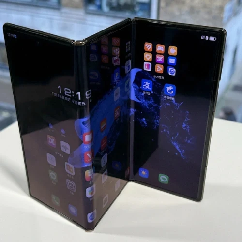 هاتف Samsung Galaxy Z TriFold