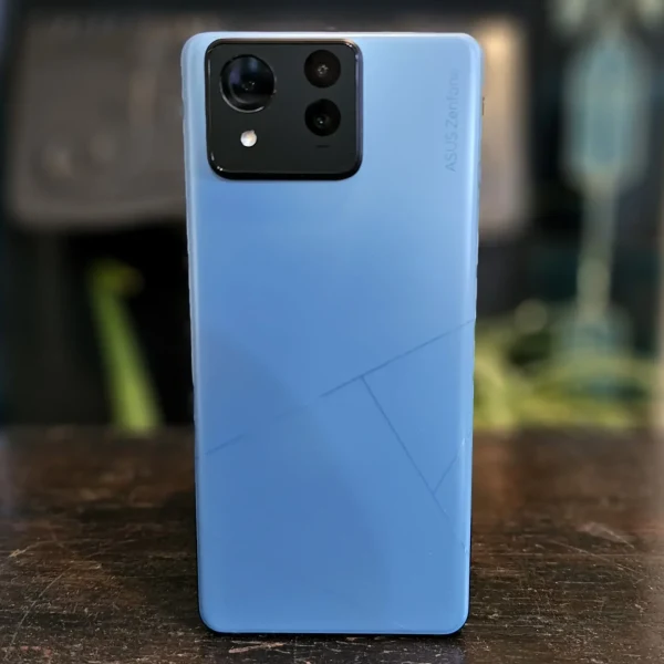 سعر ومواصفات Asus Zenfone 11 Ultra