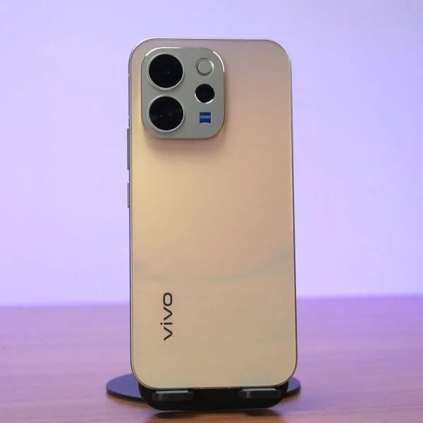 موبايل vivo V70