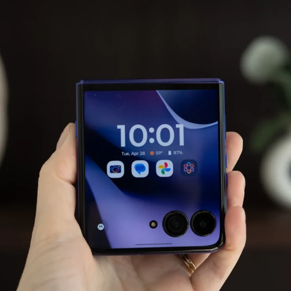 سعر ومواصفات Motorola Razr Ultra 2026